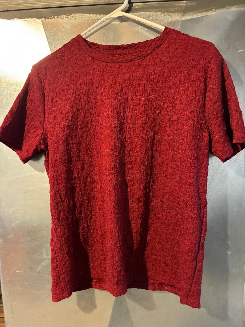 Simply Vera Vera Wang Textured Burgundy Crewneck Tee